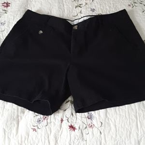 Dockers black shorts